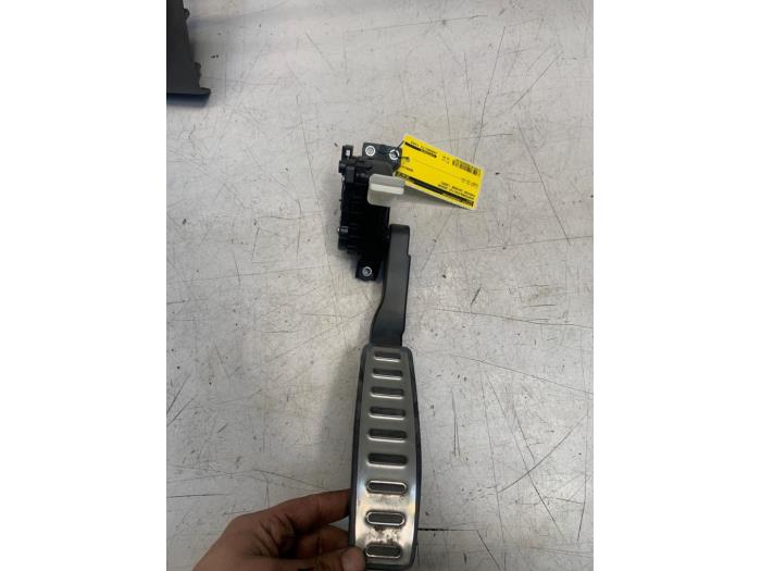 Gebruikte Sensor Gaspedaalpositie Porsche Cayenne (9PA) 4.5 S V8 32V Prijs € 30,00 Margeregeling aangeboden door Poolman autodemontage