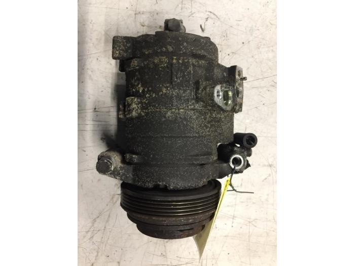 Gebruikte Aircopomp BMW X5 (E53) 4.4 V8 32V Prijs € 40,00 Margeregeling aangeboden door Poolman autodemontage