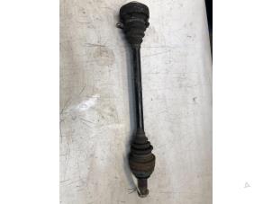 Gebruikte Aandrijfas links-achter BMW X5 (E53) 4.4 V8 32V Prijs € 30,00 Margeregeling aangeboden door Poolman autodemontage