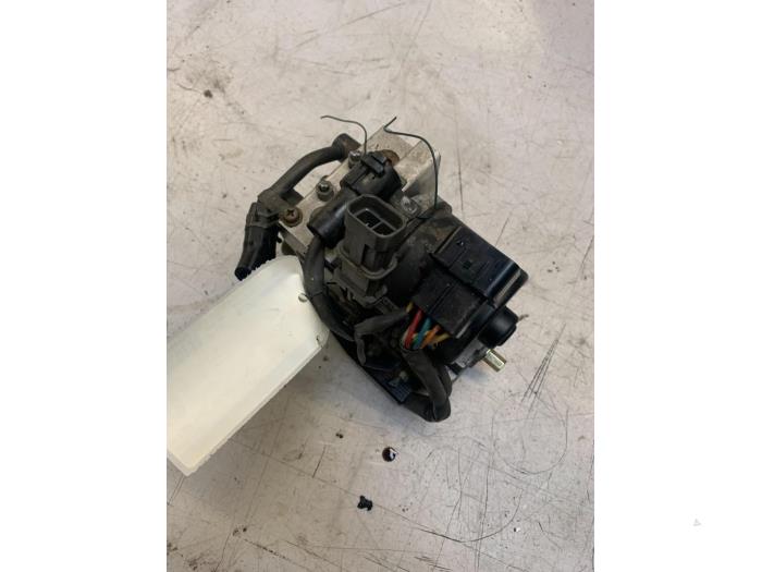 Gebruikte ABS Pomp Mitsubishi Galant (E5/E6E/E7/E8) 2.5 GTi V6 24V 4x4 Prijs € 75,00 Margeregeling aangeboden door Poolman autodemontage