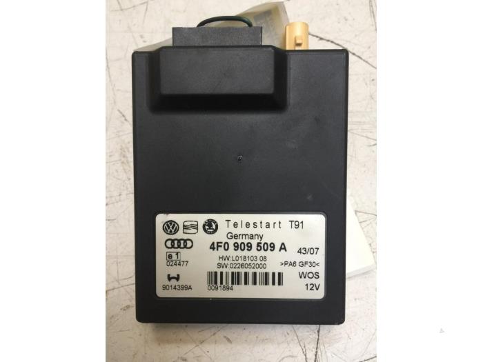 Gebruikte Computer Diversen Audi A8 (D3) 4.2 V8 40V FSI Quattro Prijs € 40,00 Margeregeling aangeboden door Poolman autodemontage
