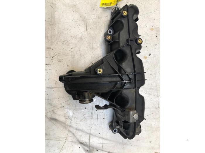 Gebruikte Spruitstuk Inlaat Volkswagen Passat CC (357) 2.0 TDI 16V 170 Prijs € 40,00 Margeregeling aangeboden door Poolman autodemontage