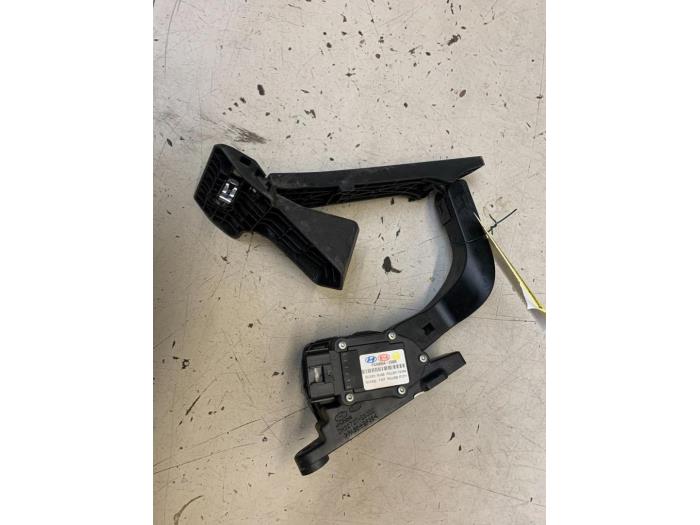 Gebruikte Sensor Gaspedaalpositie Kia Sportage (SL) 1.6 GDI 16V 4x2 Prijs € 30,00 Margeregeling aangeboden door Poolman autodemontage