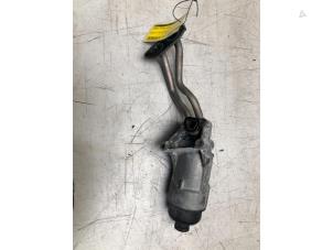 Gebruikte Oliefilterhuis Mercedes A (W169) 2.0 A-180 CDI 16V Prijs € 30,00 Margeregeling aangeboden door Poolman autodemontage