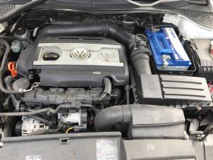 Gebruikte Versnellingsbak Volkswagen Scirocco (137/13AD) 2.0 TSI 16V Prijs € 250,00 Margeregeling aangeboden door Poolman autodemontage