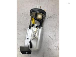 Gebruikte Benzinepomp Honda Civic (FK/FN) 2.0i Type R VTEC 16V Prijs € 40,00 Margeregeling aangeboden door Poolman autodemontage