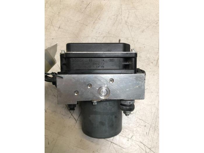Gebruikte ABS Pomp Landrover Range Rover Sport (LS) 3.6 TDV8 32V Prijs € 49,00 Margeregeling aangeboden door Poolman autodemontage
