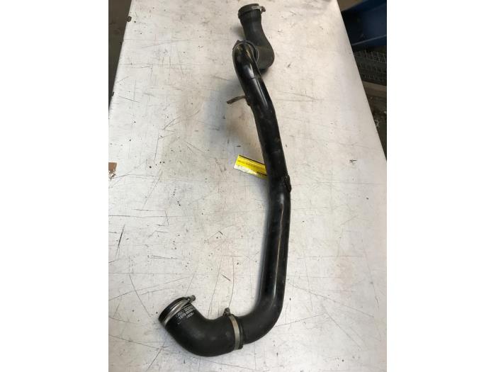 Gebruikte Intercooler Buis Volvo S40 (MS) 2.5 T5 20V Prijs € 40,00 Margeregeling aangeboden door Poolman autodemontage