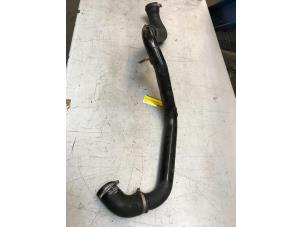 Gebruikte Intercooler Buis Volvo S40 (MS) 2.5 T5 20V Prijs € 40,00 Margeregeling aangeboden door Poolman autodemontage