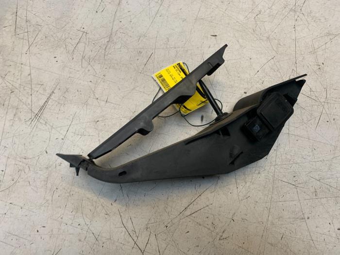 Gaspedaal van een BMW X3 (E83) 3.0i xDrive 24V 2005