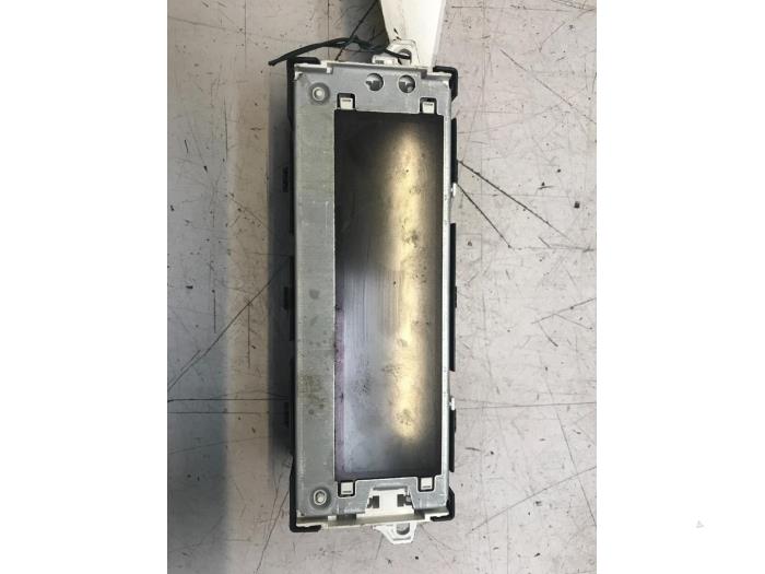 Gebruikte Display Interieur Peugeot 508 SW (8E/8U) 1.6 e-HDi 16V Prijs € 40,00 Margeregeling aangeboden door Poolman autodemontage