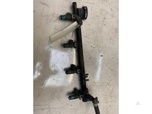 Gebruikte Injector brug Renault Laguna II Grandtour (KG) 2.0 16V Prijs € 30,00 Margeregeling aangeboden door Poolman autodemontage