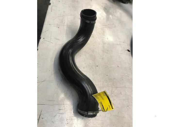 Gebruikte Intercooler Slang Volvo S80 (AR/AS) 2.5 T Turbo 20V Prijs € 30,00 Margeregeling aangeboden door Poolman autodemontage