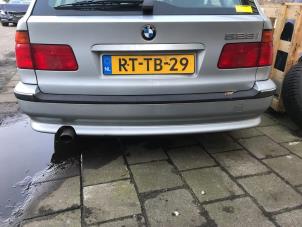 Gebruikte Achterbumper BMW 5 serie Touring (E39) 528i 24V Prijs € 150,00 Margeregeling aangeboden door Poolman autodemontage