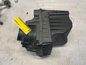 Gebruikte Luchtfilterhuis Nissan Murano (Z51) 2.5 dCi 16V 4x4 Prijs € 50,00 Margeregeling aangeboden door Poolman autodemontage