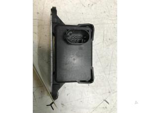 Gebruikte Computer esp Peugeot 206+ (2L/M) 1.4 HDi Eco 70 Prijs € 30,00 Margeregeling aangeboden door Poolman autodemontage