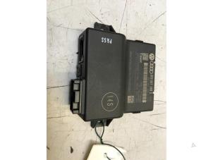 Gebruikte Gateway module Audi A5 Sportback (8TA) 3.0 TDI V6 24V Prijs € 50,00 Margeregeling aangeboden door Poolman autodemontage