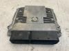 Computer Motormanagement van een Skoda Fabia II (5J) 1.2 TSI 2012