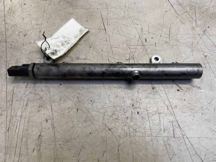 Brandstofdruk sensor van een Mercedes-Benz ML II (164/4JG) 3.0 ML-280 CDI 4-Matic V6 24V 2008