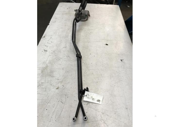 Gebruikte Oliekoeler BMW 5 serie (E60) 525i 24V Prijs € 30,00 Margeregeling aangeboden door Poolman autodemontage