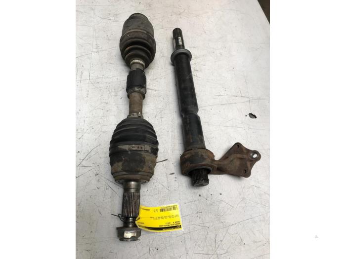 Gebruikte Aandrijfas rechts-voor Mazda 6 SportBreak (GH19/GHA9) 2.2 CDVi 16V 163 Prijs € 75,00 Margeregeling aangeboden door Poolman autodemontage