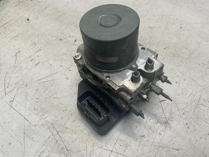 Gebruikte ABS Pomp Mazda 6 SportBreak (GH19/GHA9) 2.2 CDVi 16V 163 Prijs € 100,00 Margeregeling aangeboden door Poolman autodemontage