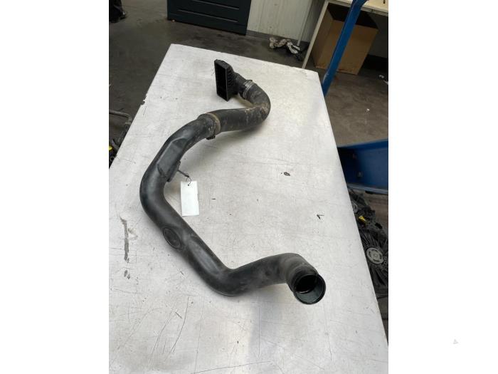 Gebruikte Intercooler Slang Opel Movano 2.3 CDTi 16V FWD Prijs € 48,40 Inclusief btw aangeboden door Poolman autodemontage