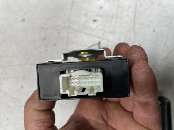 Computer Verlichting van een Mazda CX-5 I (KE,GH) 2.2 Skyactiv D 16V High Power 4WD 2015