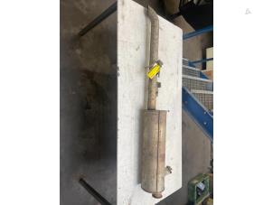 Gebruikte Uitlaat Einddemper Renault Master III (MA/MB/MC/MD/MH/MF/MG/MH) 2.3 dCi 16V Prijs € 60,50 Inclusief btw aangeboden door Poolman autodemontage