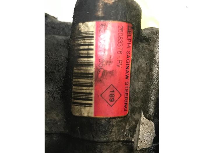 Stuurbekrachtiging Pomp van een Volvo V40 (VW) 1.9 D 2003