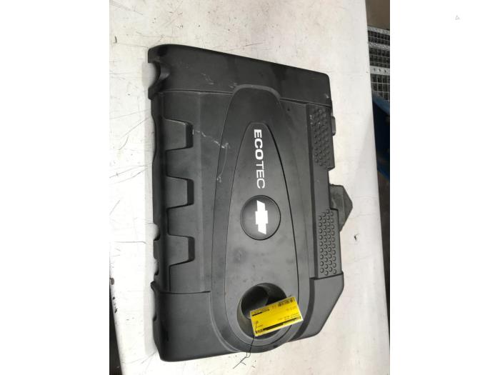 Gebruikte Afdekplaat motor Chevrolet Malibu 2.0 D 16V Prijs € 30,00 Margeregeling aangeboden door Poolman autodemontage