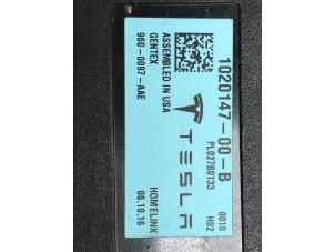 Gebruikte Garagedeur opener Tesla Model X P100D Prijs € 50,00 Margeregeling aangeboden door Poolman autodemontage