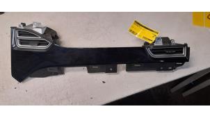 Gebruikte Dashboard deel Tesla Model X P100D Prijs € 50,00 Margeregeling aangeboden door Poolman autodemontage