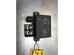 Gebruikte Relais BMW 7 serie (F01/02/03/04) 750i,Li,LiS V8 32V Prijs € 20,00 Margeregeling aangeboden door Poolman autodemontage