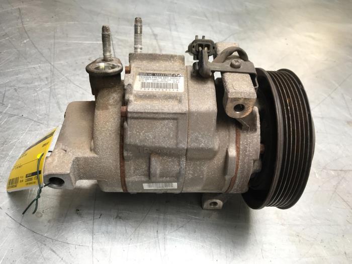 Gebruikte Pomp Airco Dodge 1500 Crew Cab (DS) 3.0 V6 Diesel 4x4 Prijs € 150,00 Margeregeling aangeboden door Poolman autodemontage