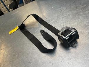 Gebruikte Veiligheidsgordel rechts-voor Audi A4 (B6) Prijs € 30,00 Margeregeling aangeboden door Poolman autodemontage