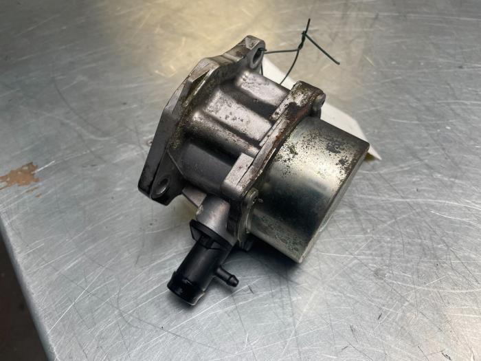 Vacuumpomp (Diesel) van een Renault Megane III Berline (BZ) 1.5 dCi 110 2013