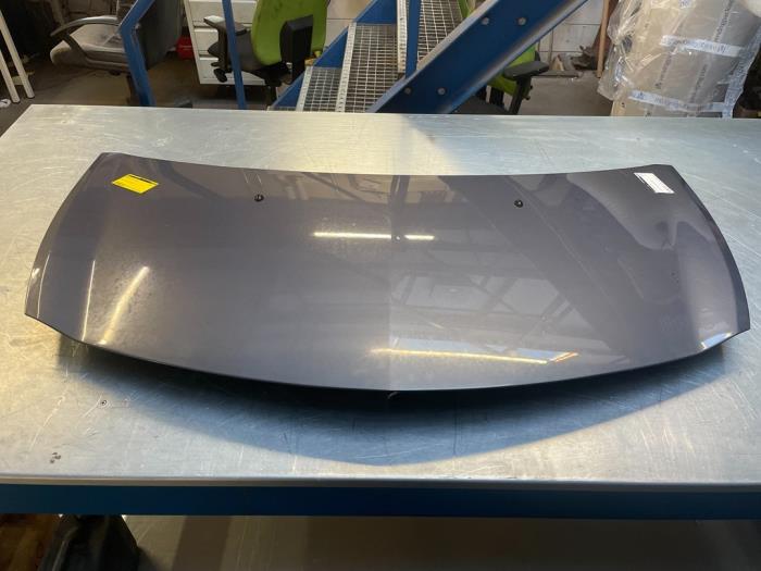 Motorkap van een Renault Clio III (BR/CR) 1.5 dCi 85 2006