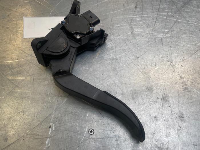 Gebruikte Gaspedaalpositie Sensor Mercedes Sprinter 3t (903) 308 CDI 16V Prijs € 20,00 Margeregeling aangeboden door Poolman autodemontage