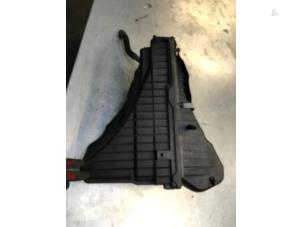 Gebruikte Luchtfilterhuis Audi Q7 (4LB) 4.2 TDI V8 32V Tiptronic Prijs € 75,00 Margeregeling aangeboden door Poolman autodemontage