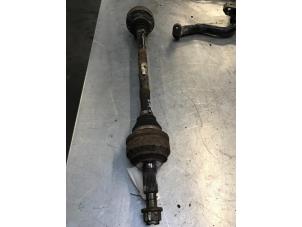 Gebruikte Aandrijfas links-achter Audi Q7 (4LB) 4.2 TDI V8 32V Tiptronic Prijs € 40,00 Margeregeling aangeboden door Poolman autodemontage