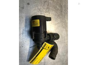 Gebruikte Extra waterpomp Audi Q7 (4LB) 4.2 TDI V8 32V Tiptronic Prijs € 30,00 Margeregeling aangeboden door Poolman autodemontage