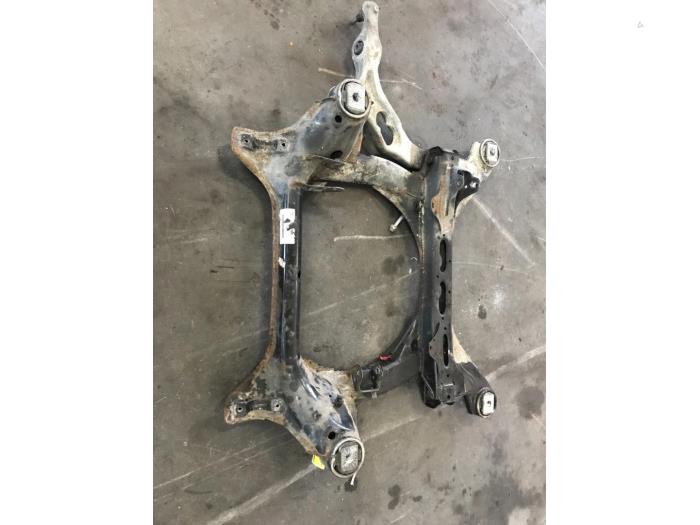 Gebruikte Subframe Audi Q7 (4LB) 4.2 TDI V8 32V Tiptronic Prijs € 75,00 Margeregeling aangeboden door Poolman autodemontage