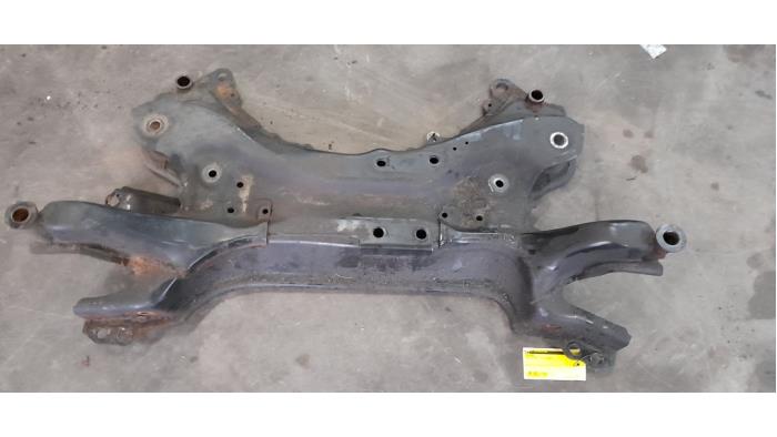 Gebruikte Subframe Toyota RAV4 (A3) 2.2 D-CAT 16V 4x4 Prijs € 75,00 Margeregeling aangeboden door Poolman autodemontage