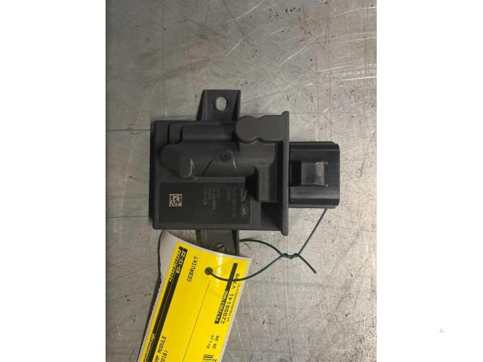 Gebruikte Brandstofpomp module Jaguar XE 2.0d 180 16V Prijs € 20,00 Margeregeling aangeboden door Poolman autodemontage