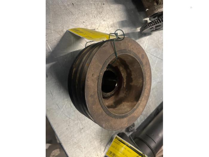 Gebruikte Krukas Poelie Nissan Terrano II (R20/TR50) 2.7 TDi Kat. Prijs € 50,00 Margeregeling aangeboden door Poolman autodemontage
