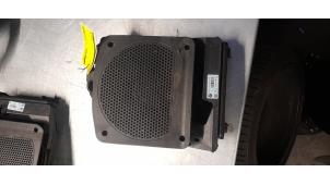 Gebruikte Speaker BMW 1 serie (F20) 118i 1.5 TwinPower 12V Prijs € 40,00 Margeregeling aangeboden door Poolman autodemontage