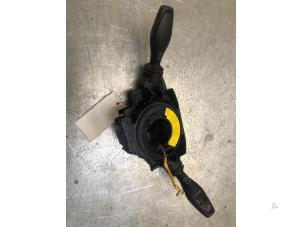 Gebruikte Combischakelaar Stuurkolom Ford Fiesta 6 (JA8) 1.25 16V Prijs € 30,00 Margeregeling aangeboden door Poolman autodemontage