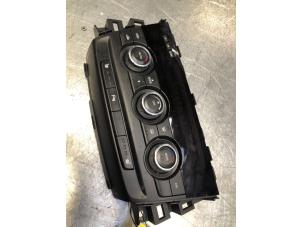 Gebruikte Kachel Bedieningspaneel Mazda 6 (GJ/GH/GL) 2.2 SkyActiv-D 175 16V Prijs € 75,00 Margeregeling aangeboden door Poolman autodemontage