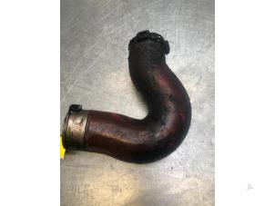 Gebruikte Intercooler Slang Mercedes Sprinter 3t (906.61) 216 CDI 16V Prijs € 36,30 Inclusief btw aangeboden door Poolman autodemontage
